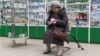 Продажа лекарств в муниципальной аптеке Новосибирска (архивное фото)