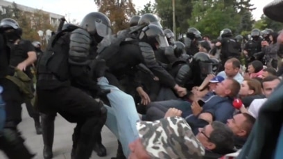 Evacuarea Forțată A Protestatarilor Din Chișinău