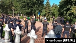 Ziua Independenței, securitatea în timpul ceremoniilor de depuner de flori, Chișinău, 27 august 2020