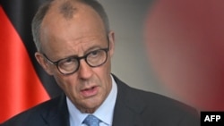 Як вказав канцлер 16 квітня, такі умови «ще далекі від виконання», тому будь-яка потенційна місія на цьому етапі залишається гіпотетичною