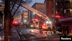 Спасувачка операција по избувнување на пожар во зграда во Јоханесбург, 31 август 2023 година