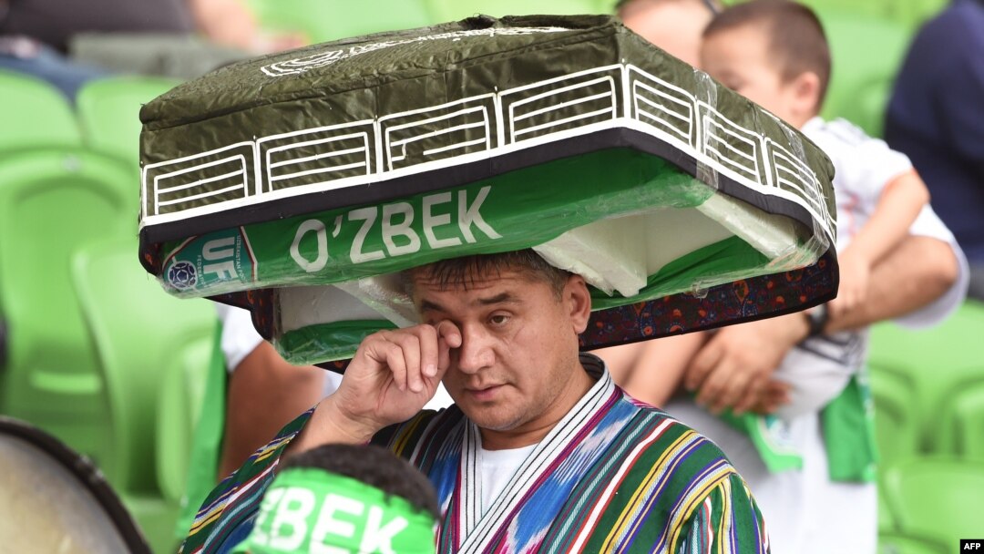 Футбол ишқибози. Иллюстратив сурат.