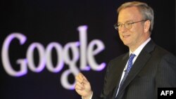 Google компаниясының атқарушы хатшысы Эрик Шмидт. 27 желтоқсан 2012 жыл.