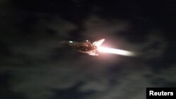 Harby uçar Ýemendäki Eýran tarapyndan goldanylýan Huthi jeňçileriniň nyşanalaryna garşy howa zarbalaryny urýar. 3-nji fewral