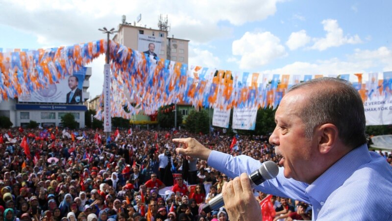 Ердоган убеден во победата во првиот круг