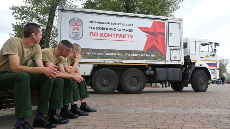 'Drunk? Sign Here': Russia Recruits Intoxicated Men As Military Manpower Crisis Peaks