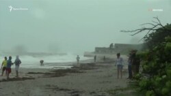 Президент США объявил чрезвычайное положение во Флориде из-за приближения урагана (видео)