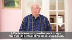Russian Writer Vladimir Voinovich Speaks Out For Jailed Activist