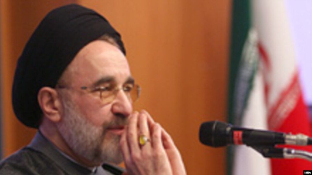 محمد خاتمی، رييس جمهوری سابق ايران، در سخنانی از از سیاست های موجود انتقاد کرده بود.
عکس از ایسنا