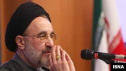 محمد خاتمی، رييس جمهوری سابق ايران، در سخنانی از از سیاست های موجود انتقاد کرده بود.
عکس از ایسنا