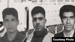 Rəsmilərin intihar etdiyini dediyi gənc etirazçılar 