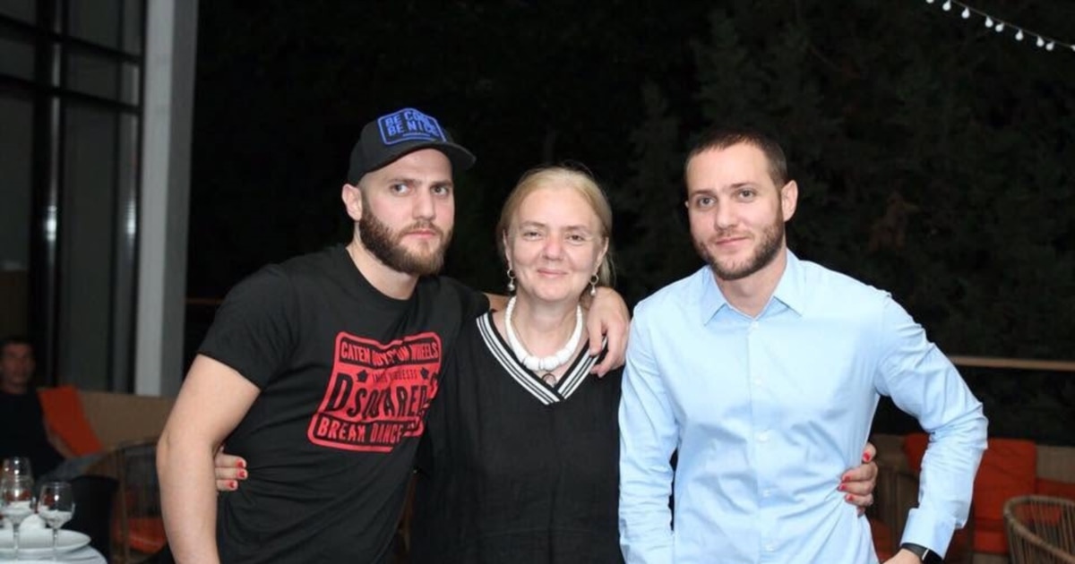 ფეიქრიშვილების დედა ამბობს, რომ გიორგის საკანში ვატო ყიფიანი შევიდა - პენიტენციური უარყოფს