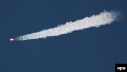 Запуск ракеты-насителя "Союз-2а" с кораблем "Прогресс М-27М" на борту 28 апреля 2015 г.