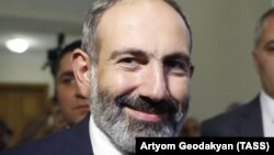 Никол Пашинян до отставки с поста премьер-министра Армении.