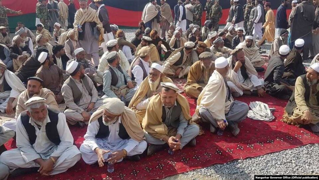 ولسمشر د شینوارو د مېړانې ستاینه وکړه.