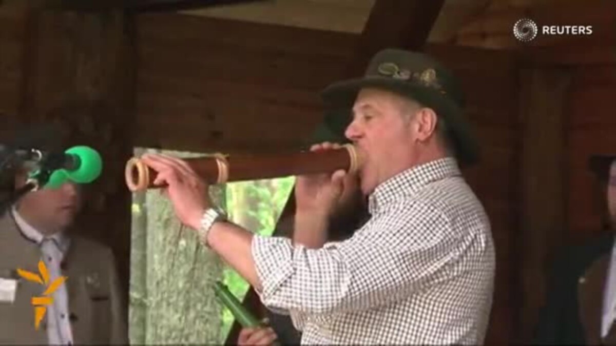 Belarus Holds European DeerCalling Championship