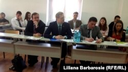 Vitali Ignatiev (centru) şi Vladimir Iastrebceak, (stânga)