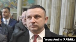 Srđan Popović iz Srpske liste, među osnivačima je jedne od organizacija (Centar za mir i toleranciju) za koju su određena finansijska sredstva (februar 2019.)