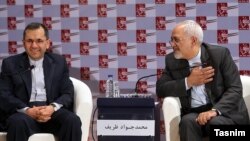 محمد جواد ظریف و مجید تخت روانچی در نشست نشست بررسی توافق هسته‌ای، ۱۸ مرداد ۹۴