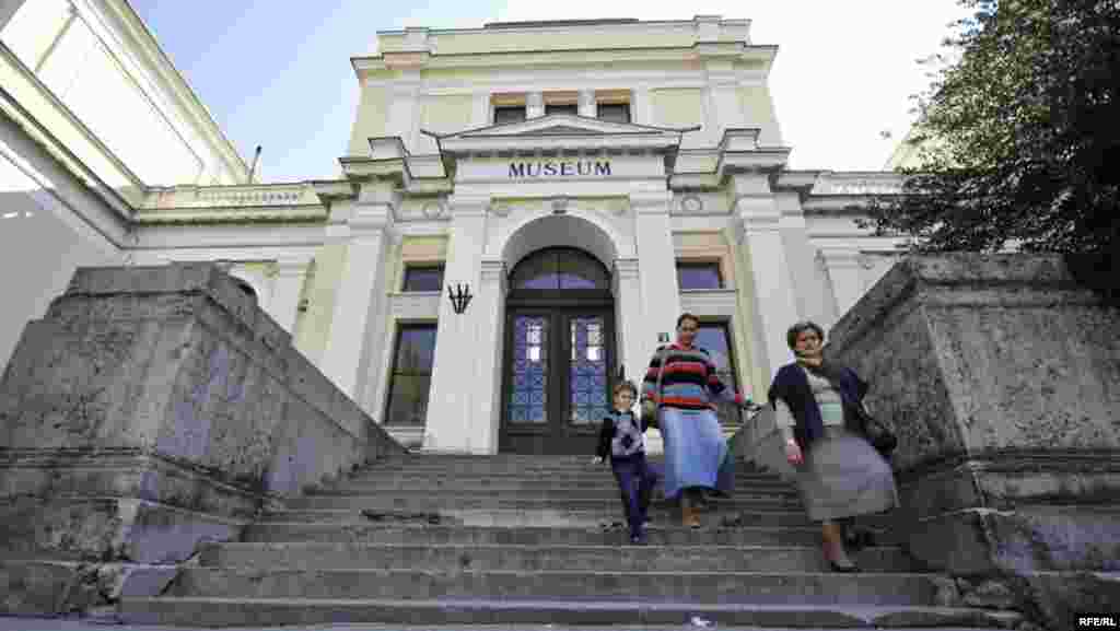 The Treasures Of Sarajevo's National Museum #29