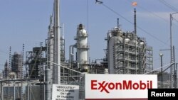 Нефтеперерабатывающий завод Exxon Mobil в штате Техас.