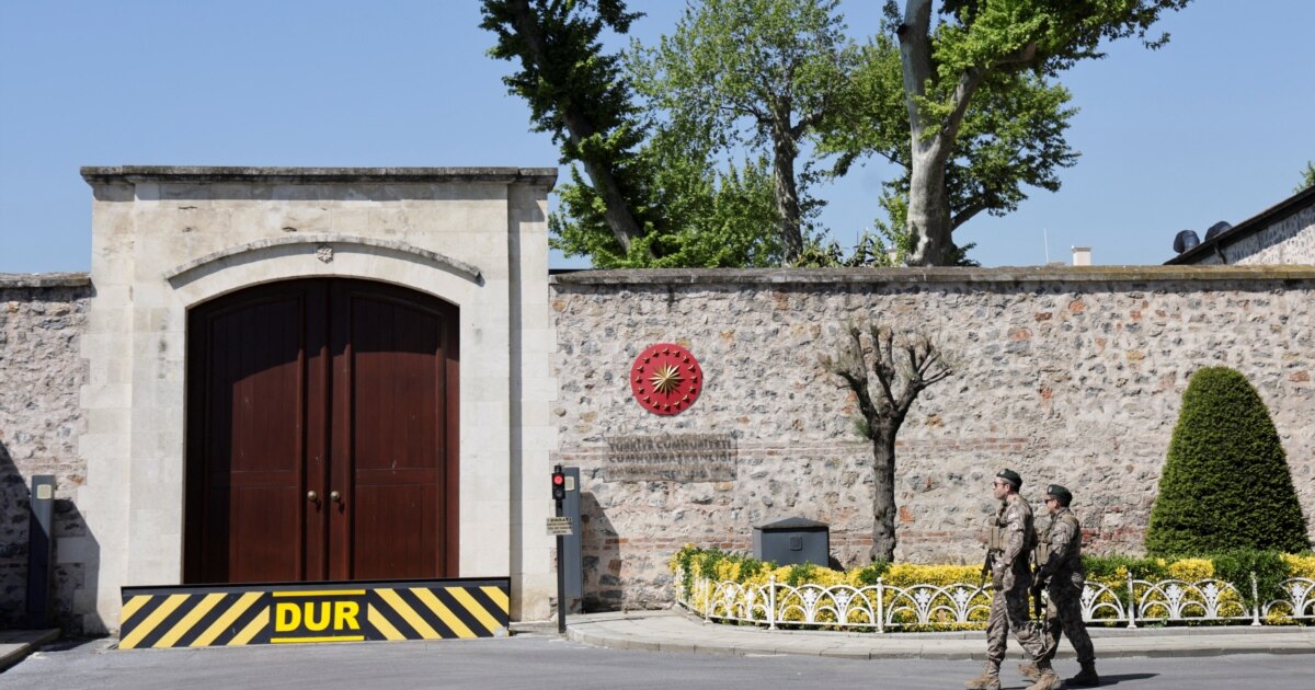 სტამბოლში დაიწყო უკრაინა-აშშ-თურქეთის მოლაპარაკება