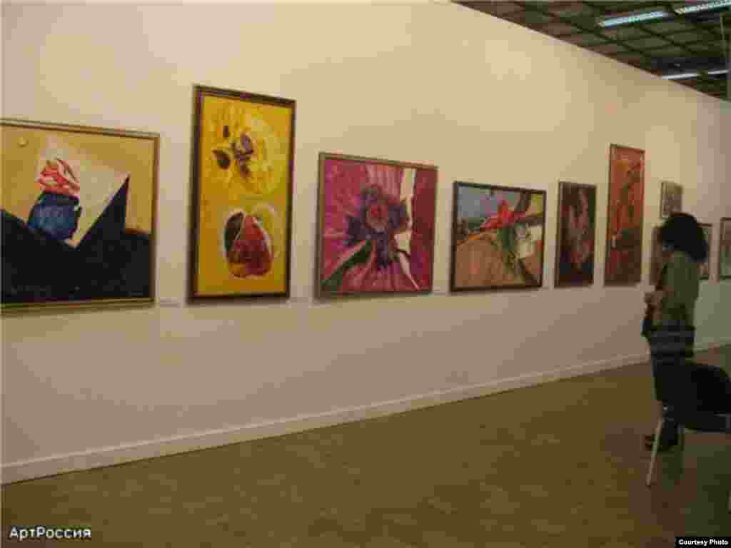 Намоишгоҳи наққошиҳои Қ.Раҳимов дар Маскав