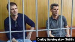 Братья Магомед и Зиявудин Магомедовы (слева направо) были арестованы весной 2018 года по подозрению в хищении средств и организации преступного сообщества