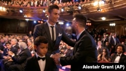 Lionel Messi i Argjentinës dhe Cristiano Ronaldo i Portugalisë