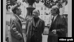 Emil Cioran, Eugene Ionescu și Mircea Eliade la Paris în 1986 (Photo: Louis Monier)