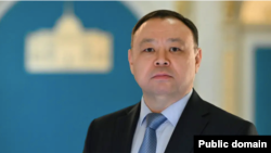 Абзал Нүкенов. Ақорда суреті.