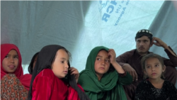 له لوږې او بې کورۍ سره مخ افغان جنګ ځپلي ماشومان 