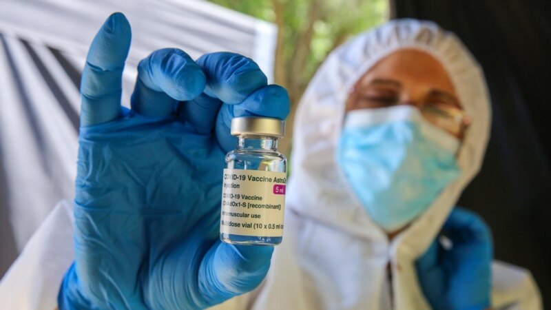 آسترازِنکا واکسن‌های کووید-۱۹ خود را از سراسر جهان جمع‌آوری می‌کند