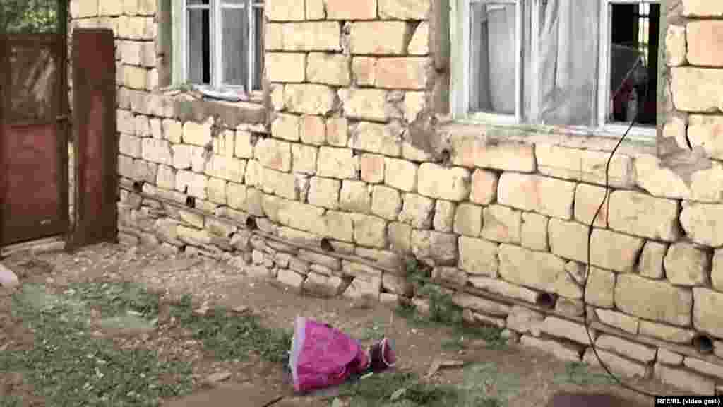 НАГОРНО - КАРАБАХ - Советот за безбедност на ОН ги повика ерменските и азербејџанските сили веднаш да престанат со борбите околу регионот Нагорно-Карабах по тридневните судири.