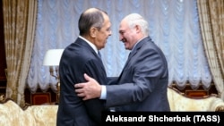 Сергей Лавров и Александр Лукашенко, архивное фото