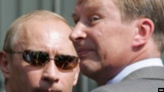 Putin və keçmiş müdafiə naziri Sergey İvanov
