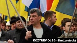 Борис Нємцов на акції проти війни в Україні (архівне фото)