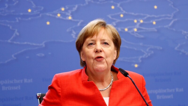 Merkel: BE dëshiron të shmangë luftën tregtare