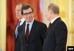 Посол Франции в России в 2013-2017 гг. с Сергеем Лавровым и Владимиром Путиным