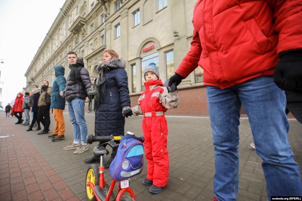 Протести у Мінську проти інтеграції з Росією (фото, відео, прямий ефір)