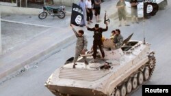 İŞİD Raqqa şəhərində.