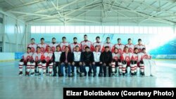 Кыргызстандын хоккей боюнча жаштар курама командасы (U-20). Бишкек, 11-декабрь, 2017-жыл. 