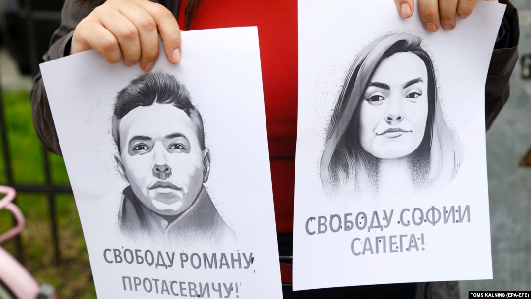 În ultimele zile, protestatarii din mai multe țări europene au cerut eliberarea lui Protasevici și Sopega.