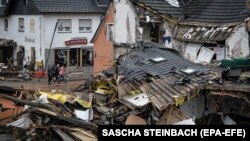 Pamje e disa shtëpive të shkatërruara, si pasojë e përmbytjeve në Gjermani.