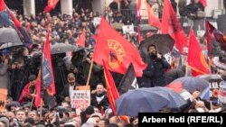 Pamje nga protesta e mbajtur në Prishtinë më 17 shkurt 2026.