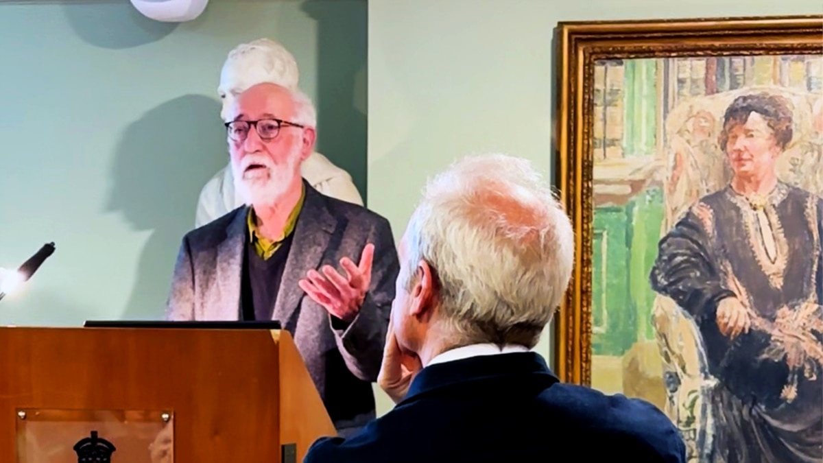 ბრიტანელმა ქართველოლოგმა რეიფილდმა უარი თქვა მწერალთა სახლის ჯილდოს მიღებაზე