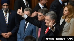 Петро Порошенко на церемонії інавгурації новообраного президента Володимира Зеленського