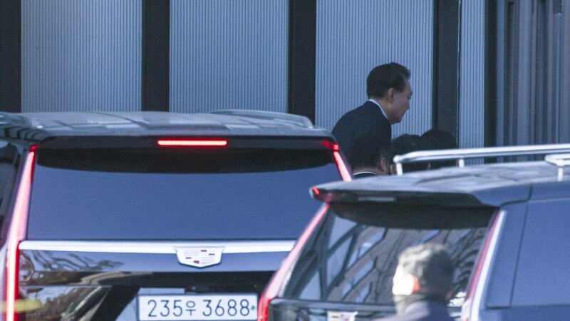 В Южной Корее впервые в истории страны арестован президент