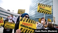 Građani Sarajeva izlazili su na proteste zbog nenabavke vakcina