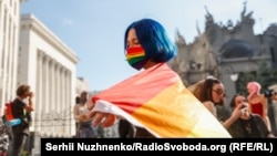 Під час акції ЛГБТ-активістів біля Офісу президента. Київ, 31 липня 2021 року
